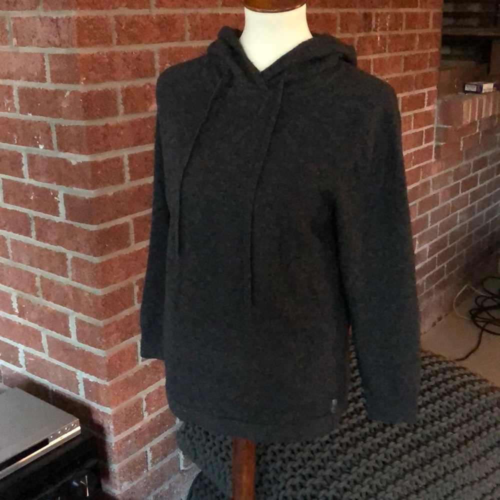 Woolrich heather grey hoodie sweater